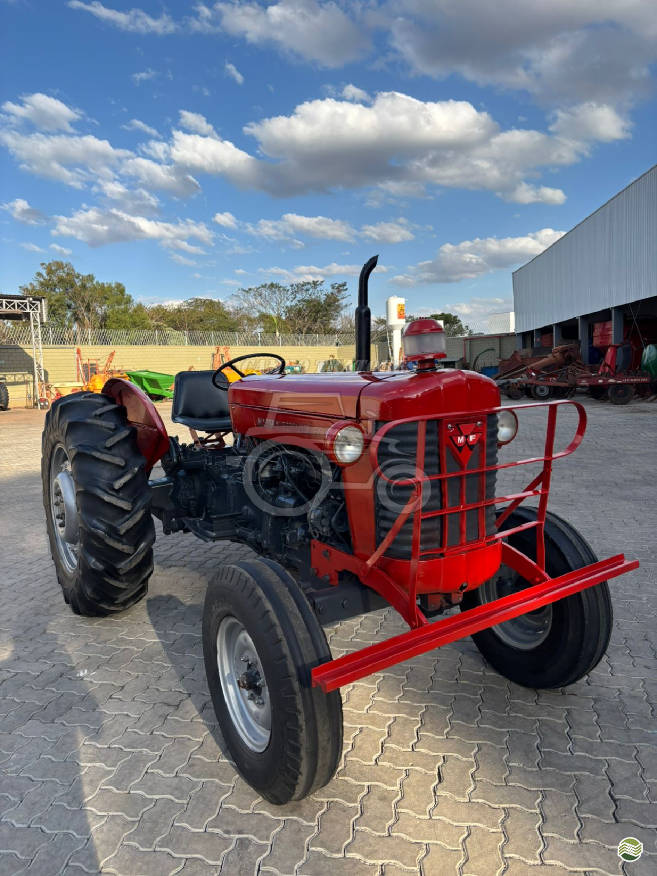 TRATOR MASSEY FERGUSON MF 65 Tração 4x2 Campo Tratores SAO CARLOS SÃO PAULO SP
